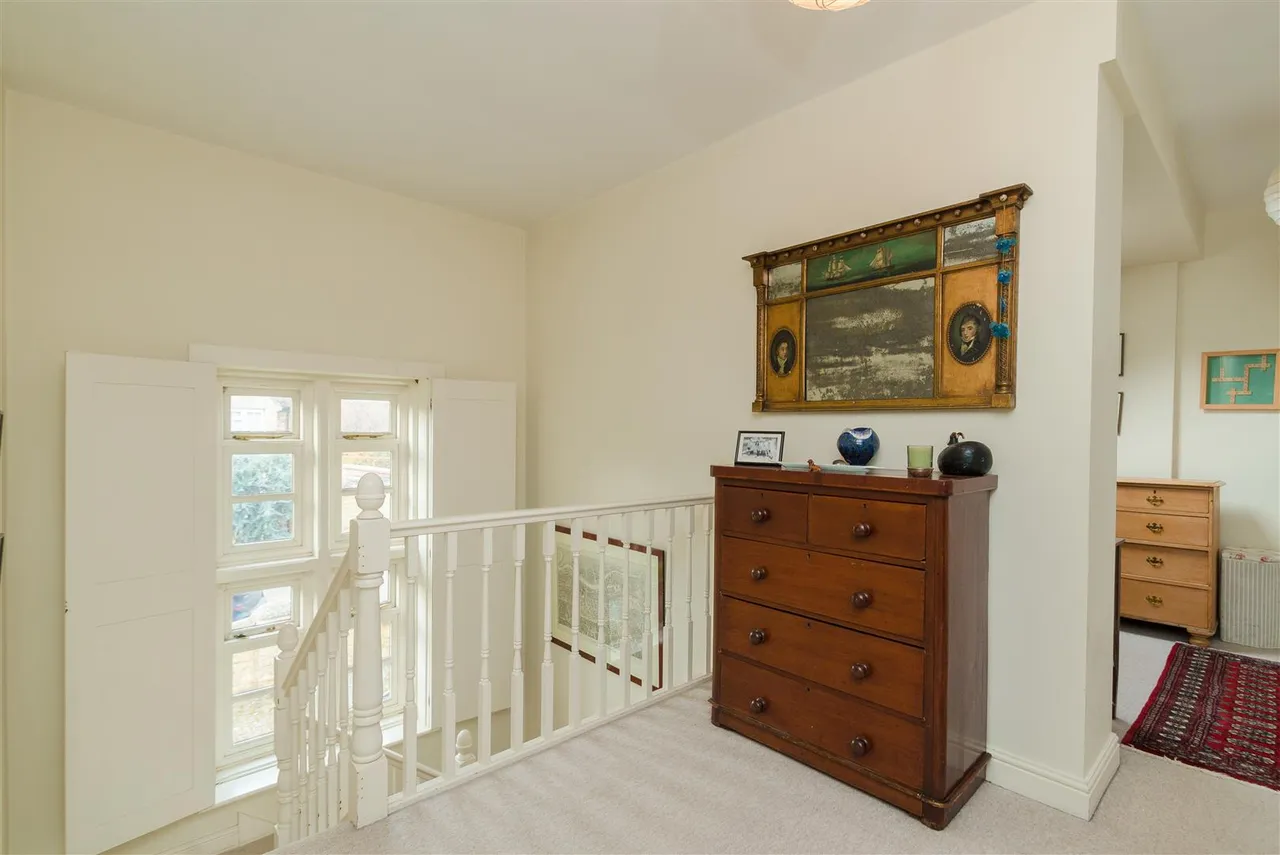 The Woodlands, Chesterton, photo 11