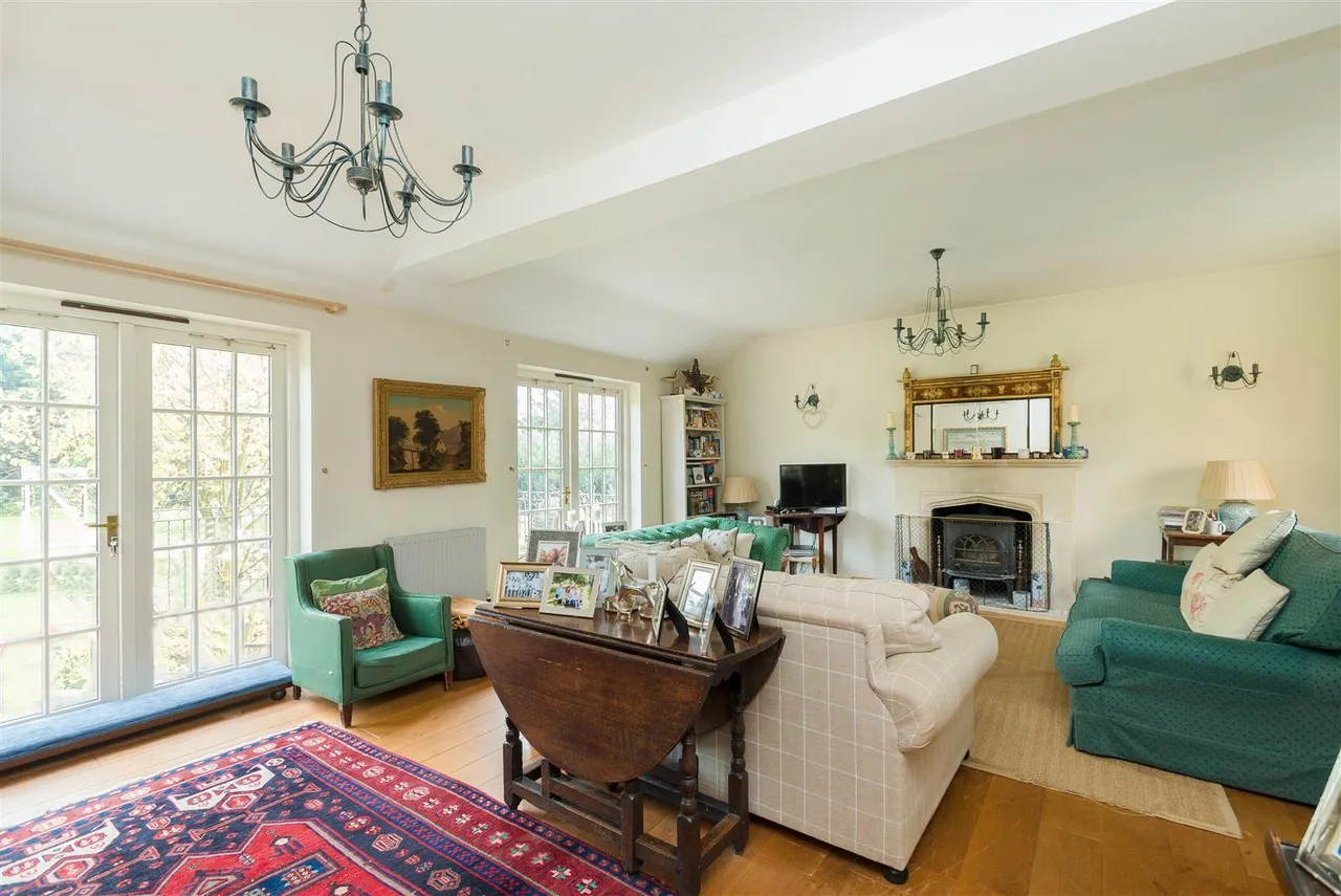 The Woodlands, Chesterton, photo 4