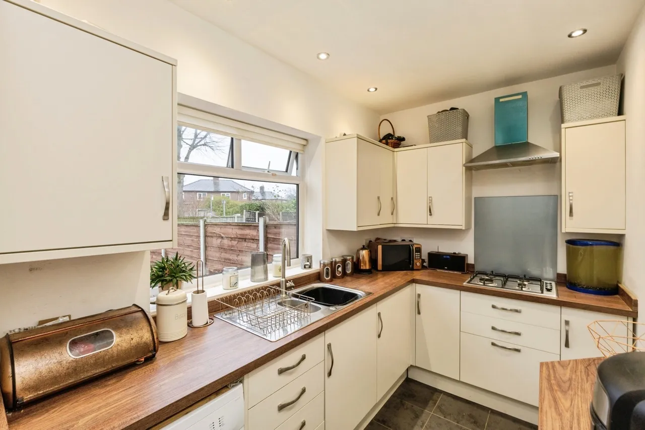 Secker Avenue, Warrington, WA4, photo 3