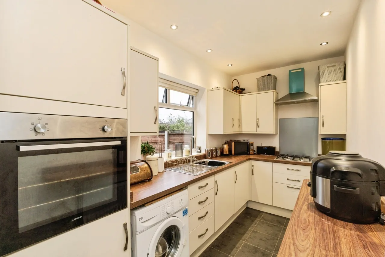 Secker Avenue, Warrington, WA4, photo 16