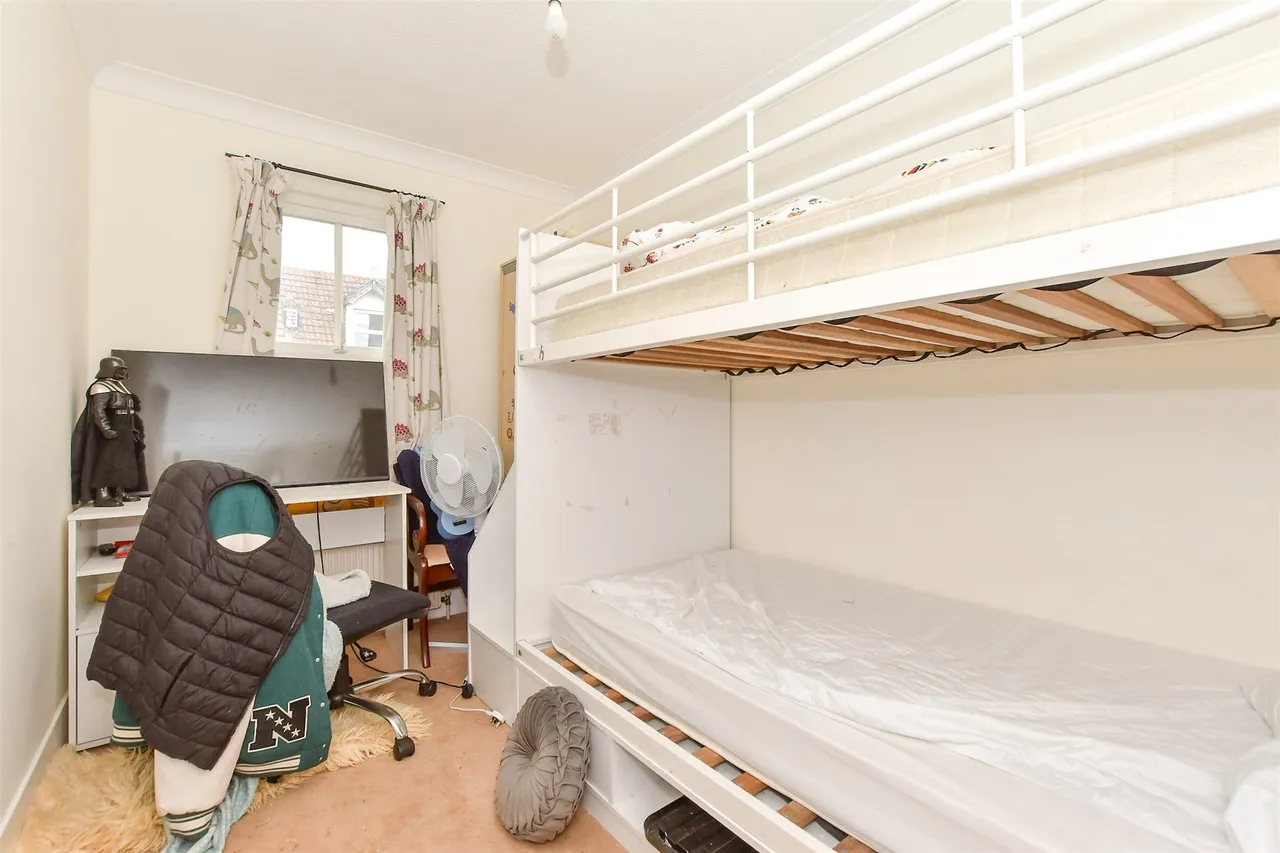 Queens Road, Faversham, ME13, photo 10