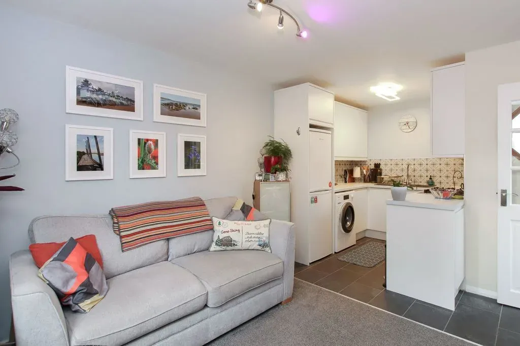 Grove Gardens, TRING, Hertfordshire, HP23 5PY, photo 10
