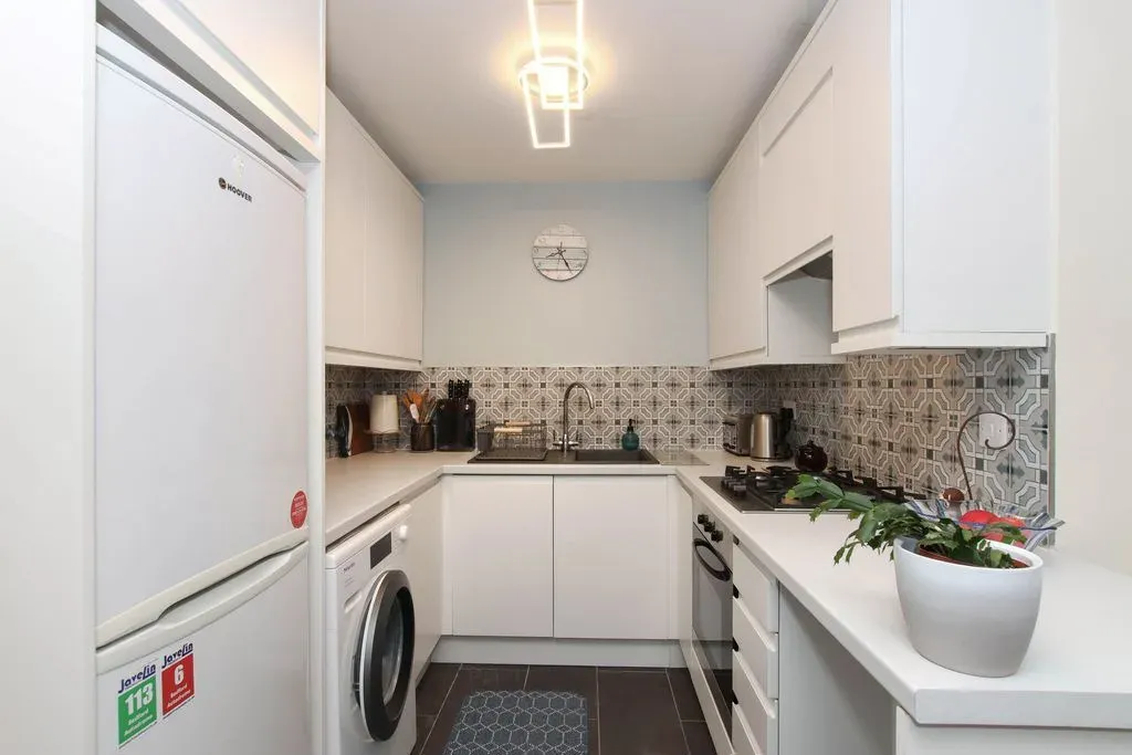 Grove Gardens, TRING, Hertfordshire, HP23 5PY, photo 3