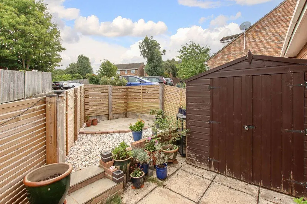 Grove Gardens, TRING, Hertfordshire, HP23 5PY, photo 4