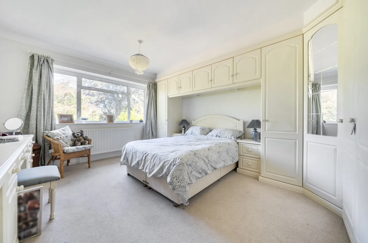 Kingsclear Park, Camberley, Surrey, GU15 2LS, photo 9