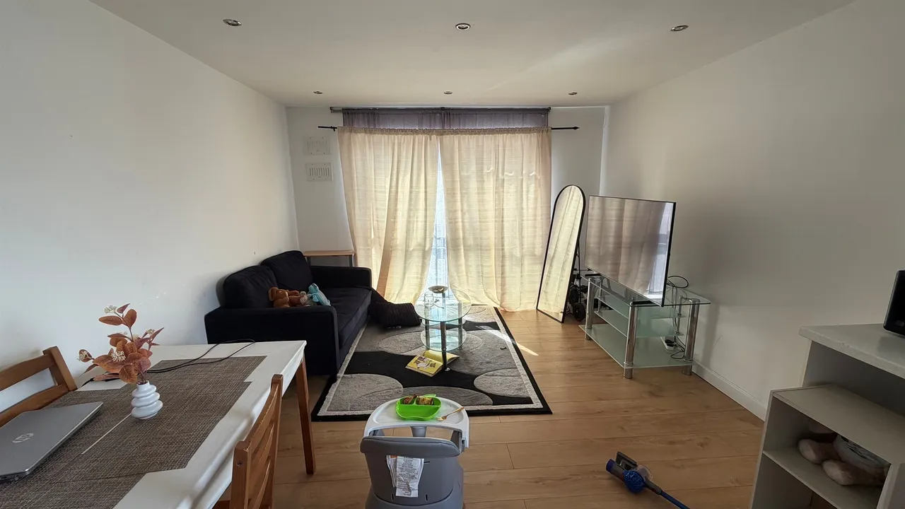 North Road, Cardiff, CF14, photo 3