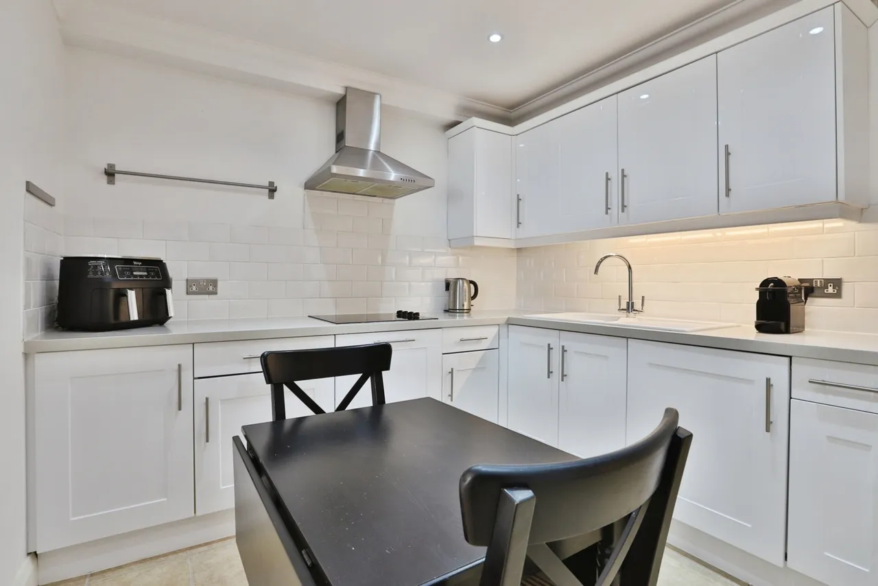 Sea Road, Boscombe, BH5, photo 17
