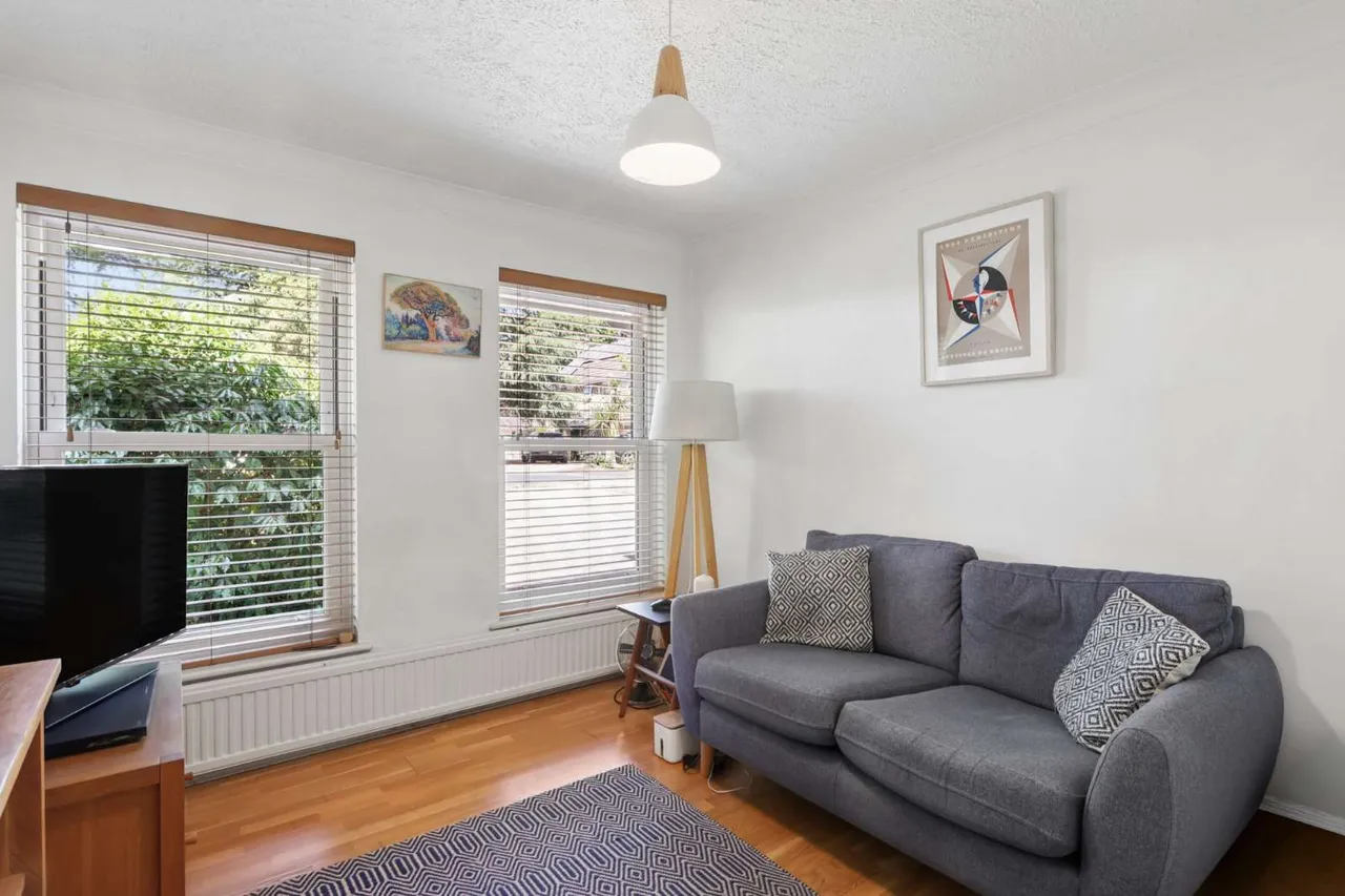 Woodend Park, Cobham, Surrey, KT11 3BX, photo 8
