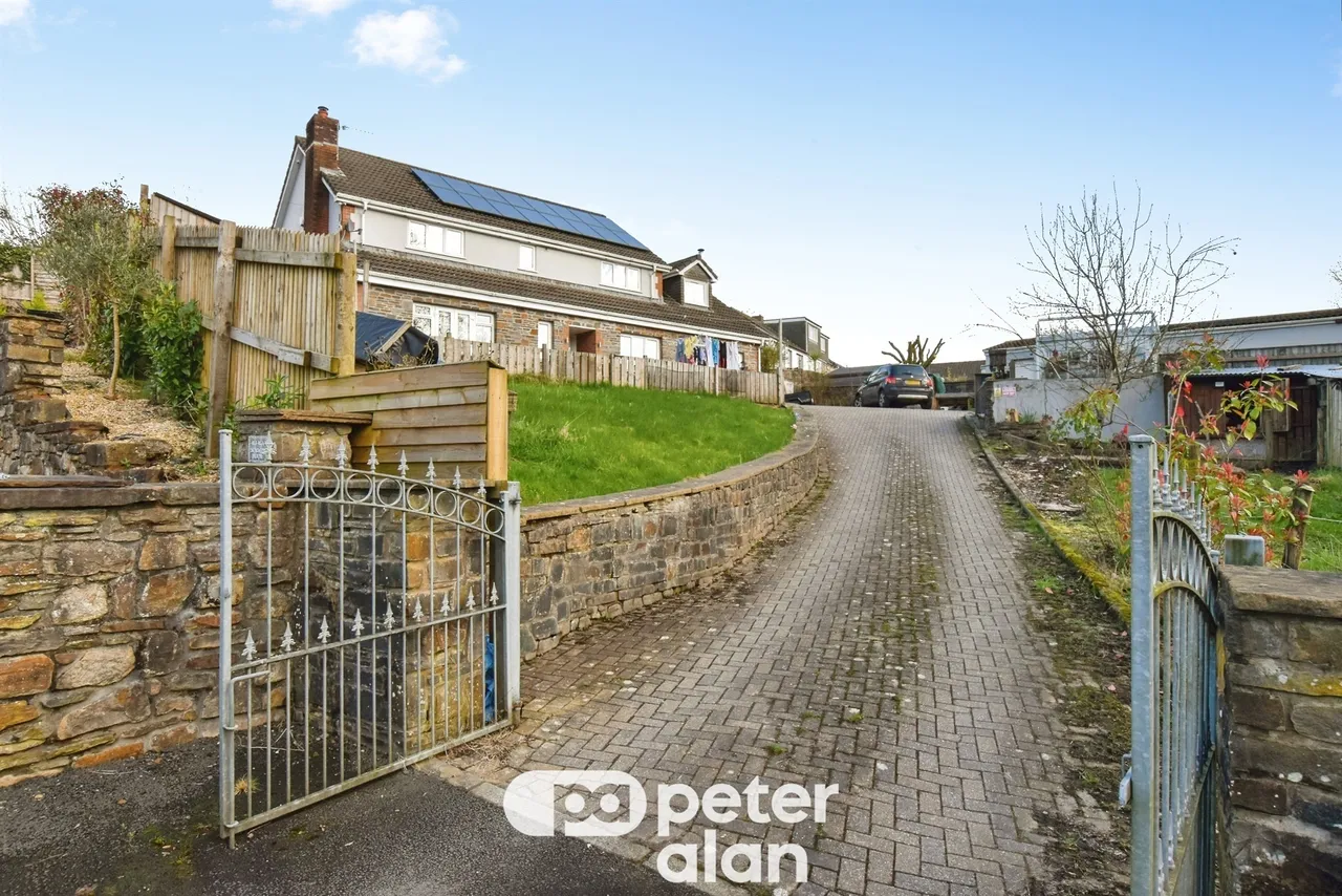 Taff Fawr Close, Merthyr Tydfil, CF48, photo 2