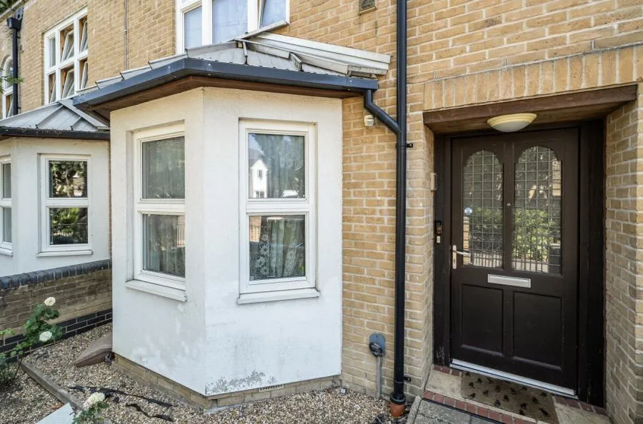 Durham Road, London, E12, photo 6