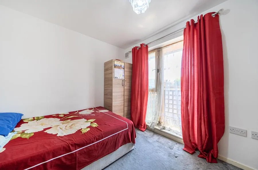 Durham Road, London, E12, photo 21