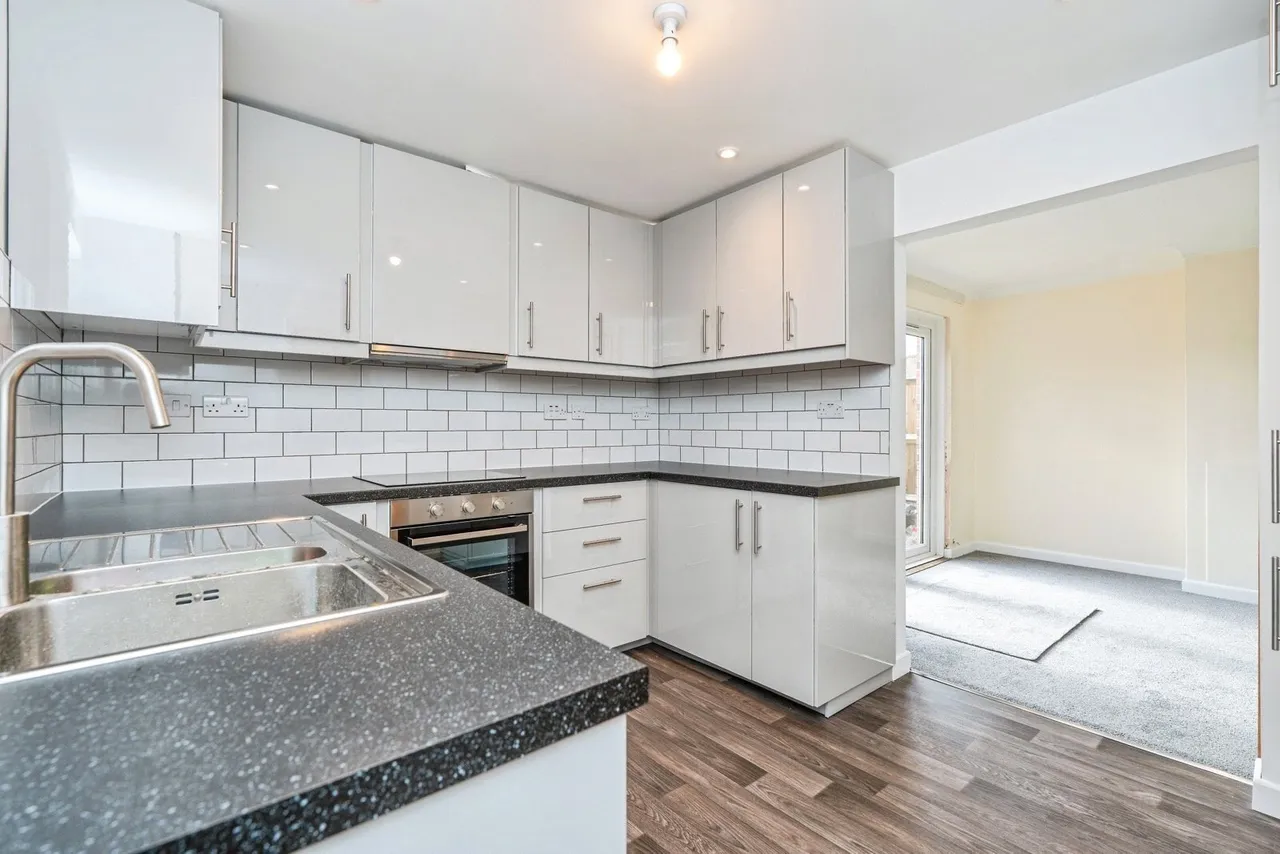 Spicers Hill, Totton, SO40, photo 3