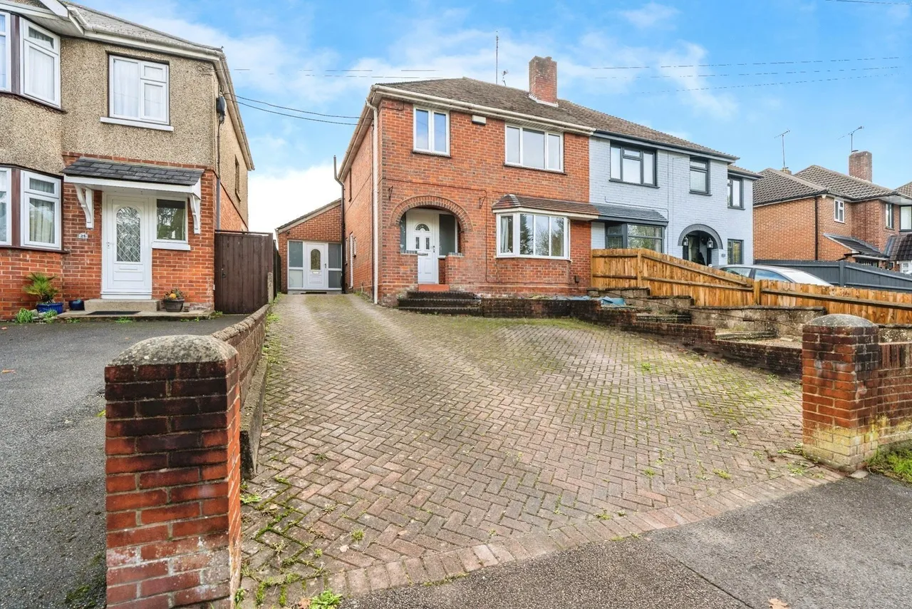 3 bed house for sale, Spicers Hill, Totton, SO40