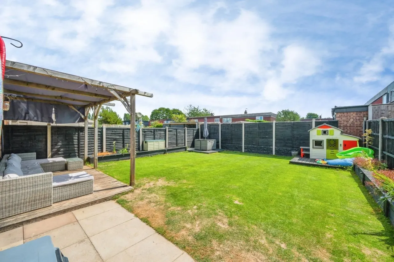 Clifton Avenue, Tamworth, B79, photo 18