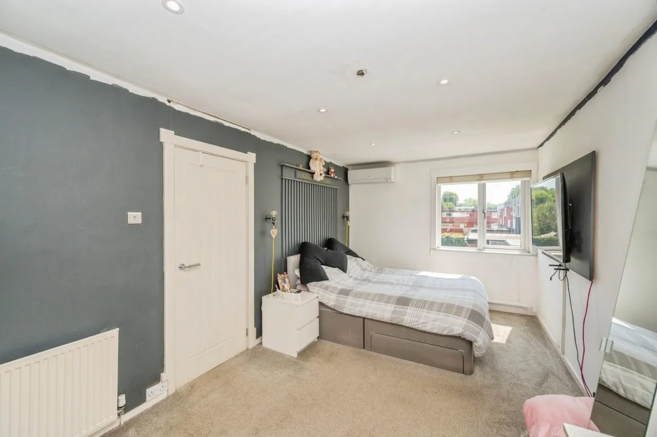 Clifton Avenue, Tamworth, B79, photo 11