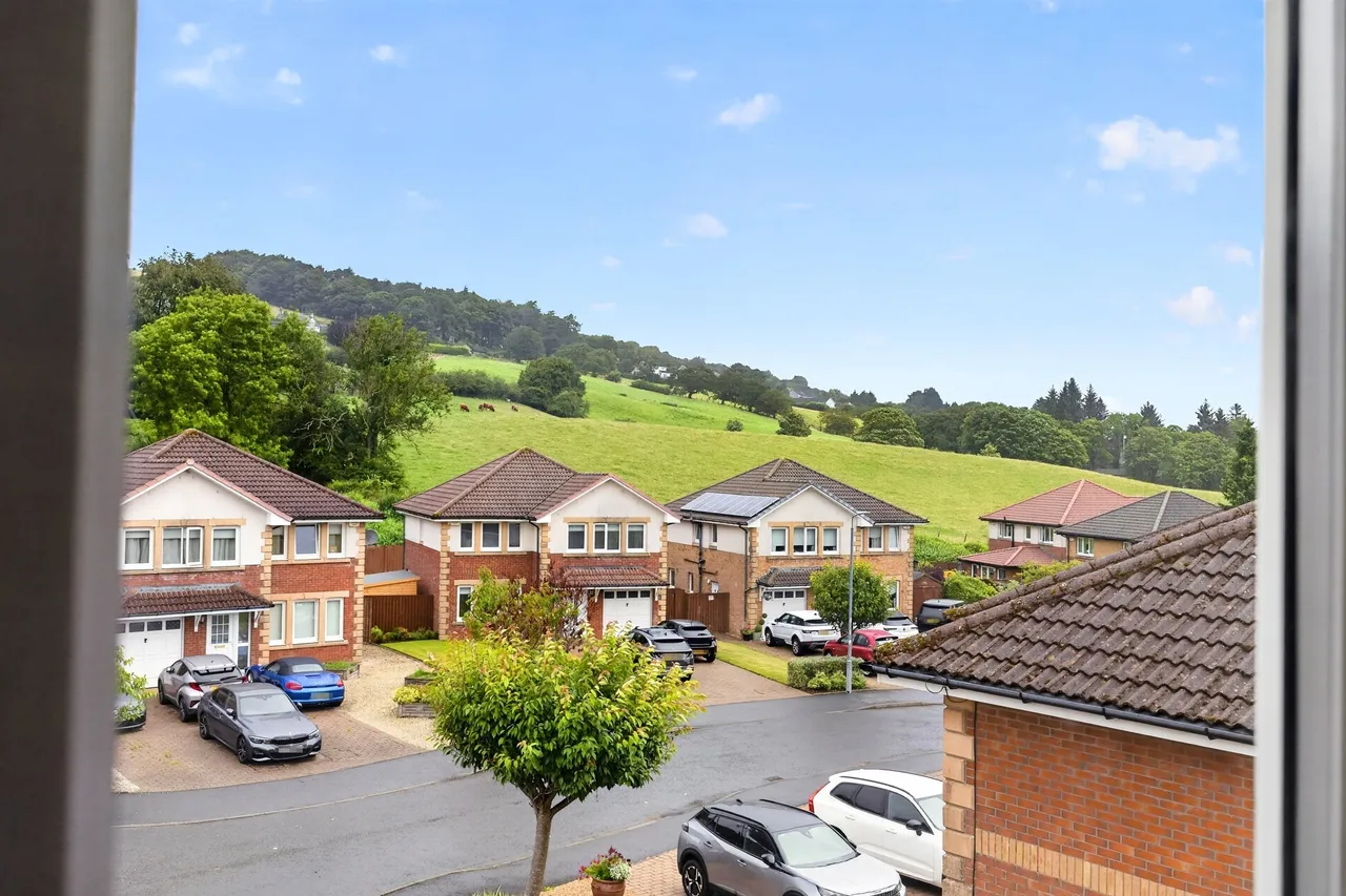 Gateside Gardens, Barrhead, G78, photo 28