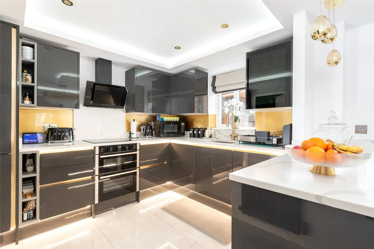 Oliver Close, Kempston, MK42, photo 6