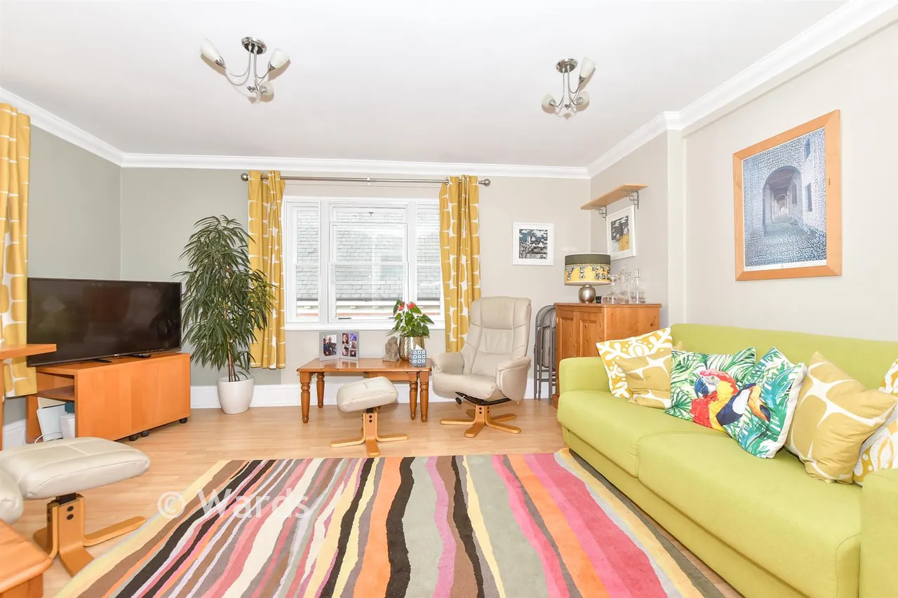 High Street, Hythe, CT21, photo 2