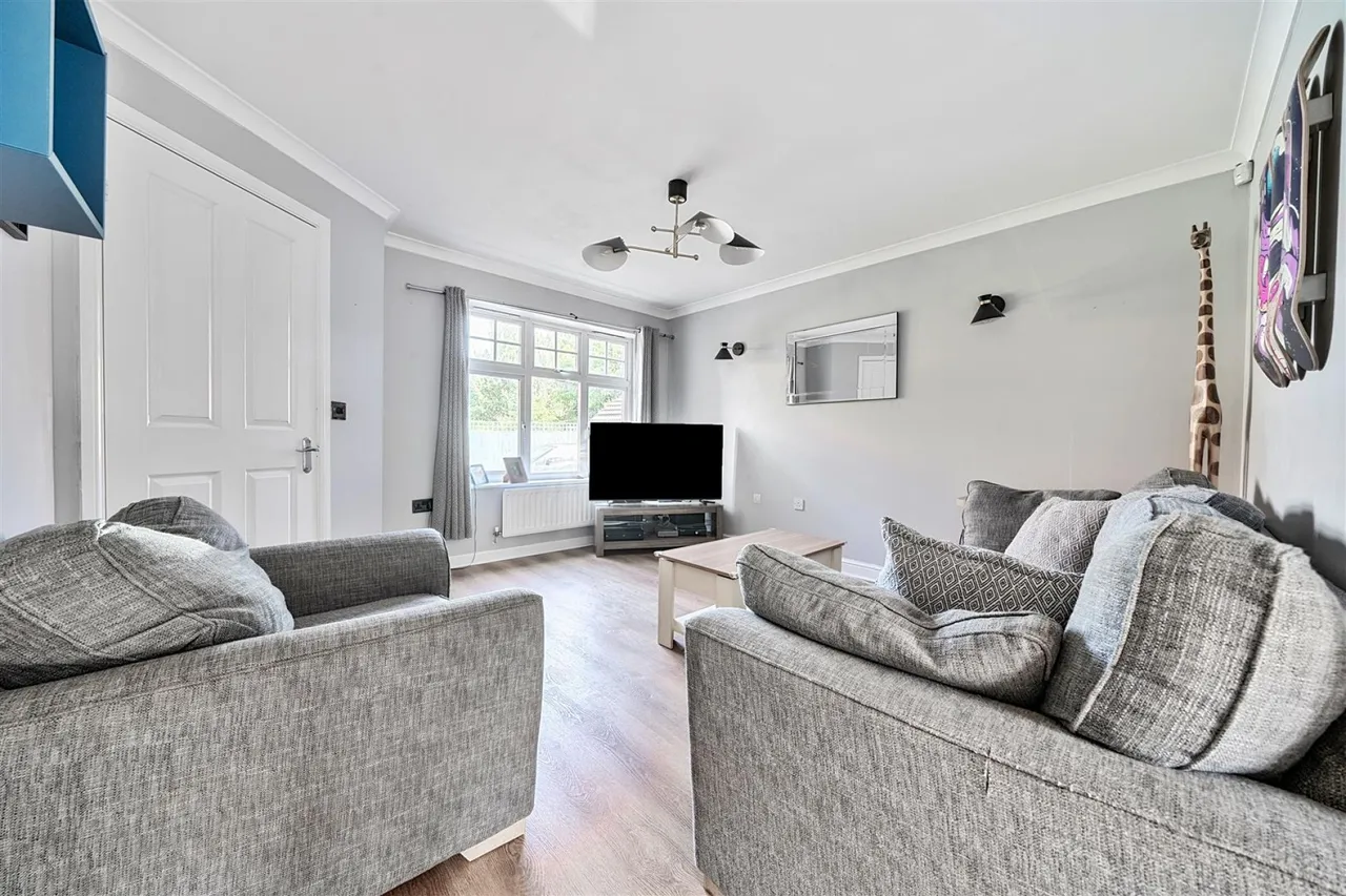 Shaw Gardens, Hengrove, BS14, photo 4