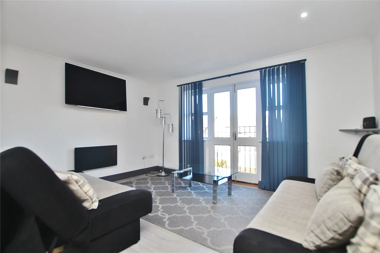 Alexandra Gardens, Knaphill, GU21, photo 4