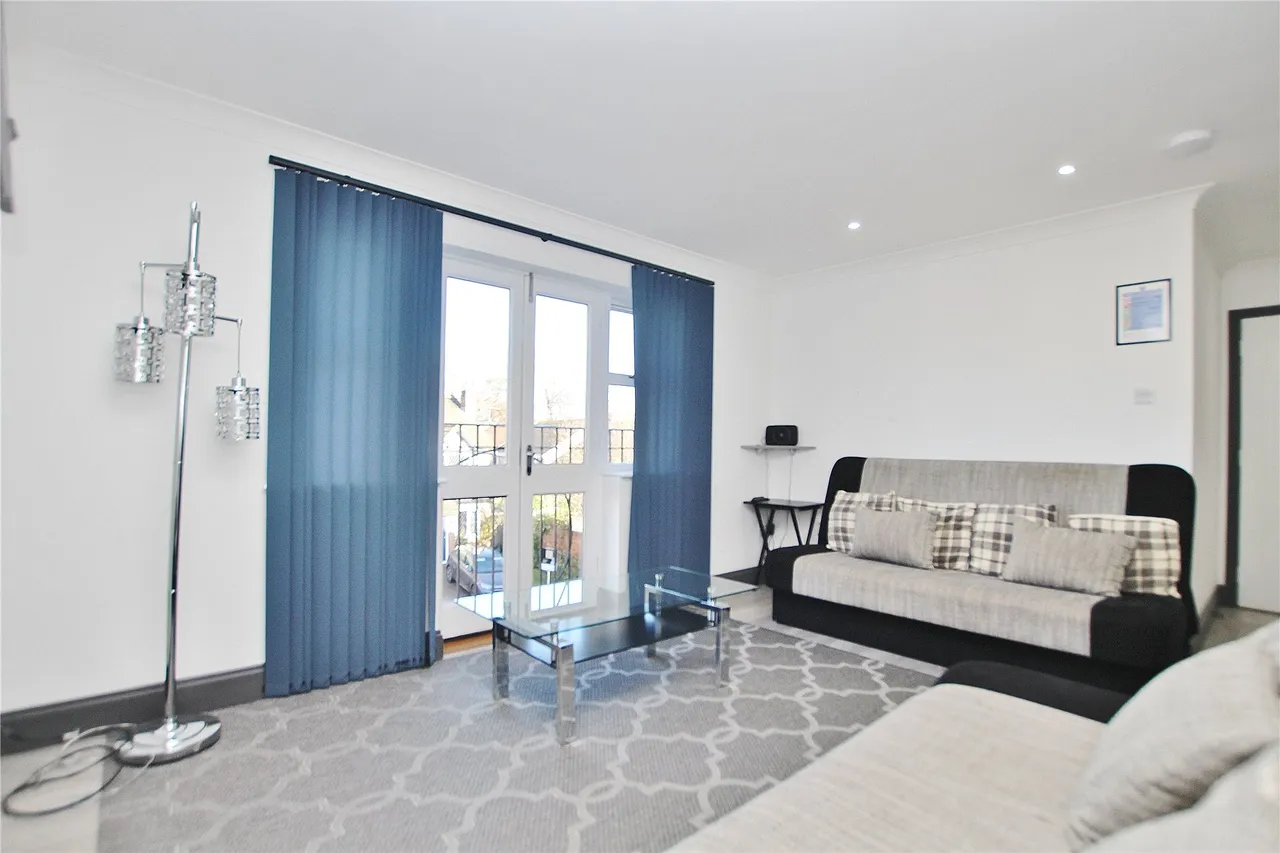 Alexandra Gardens, Knaphill, GU21, photo 6