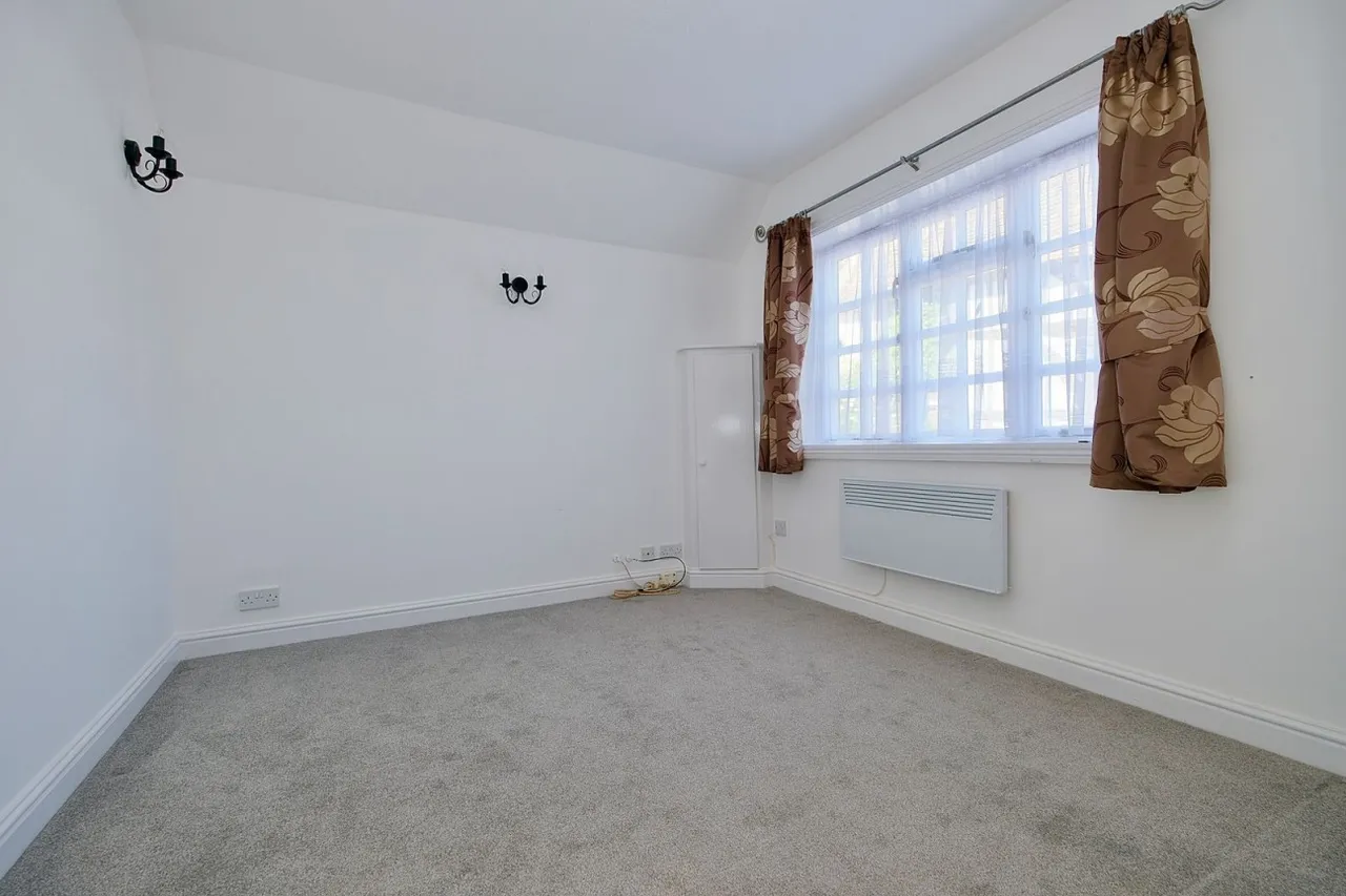 The Green, Houghton, PE28, photo 2