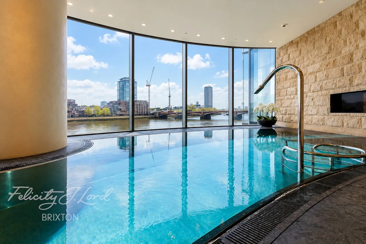 St George Wharf, London, photo 8