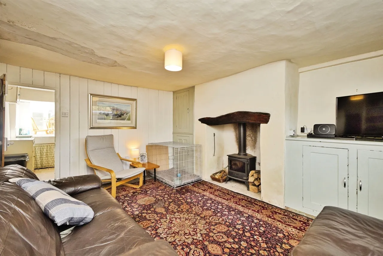 Barn Street, Crewkerne, TA18, photo 2