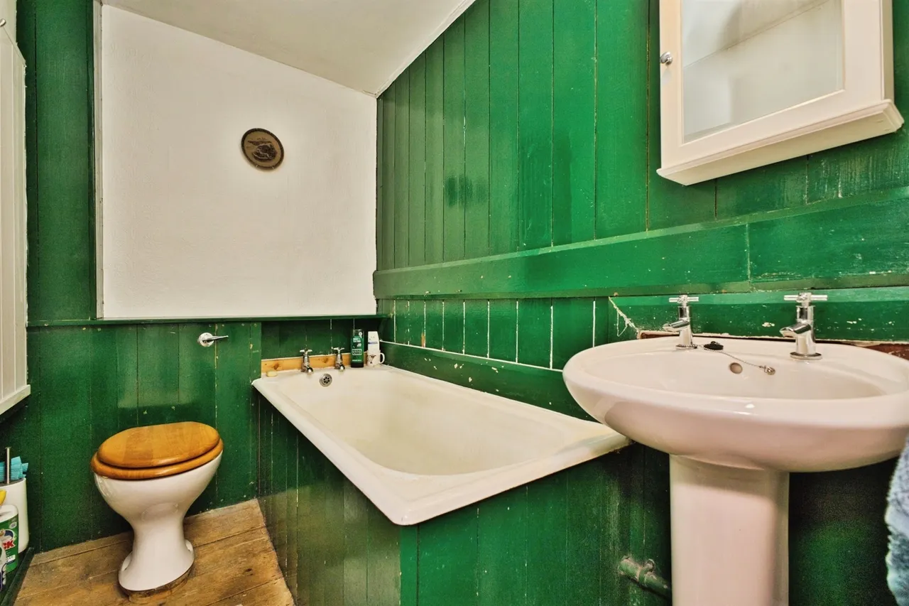 Barn Street, Crewkerne, TA18, photo 18