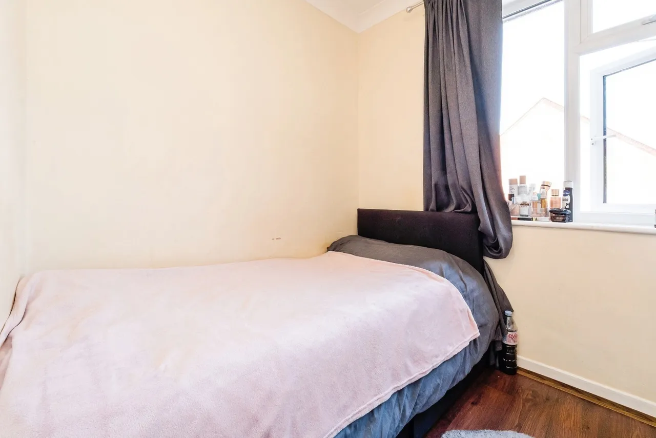 Andrewes Gardens, Beckton, London, E6, photo 13