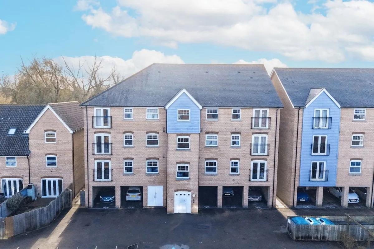 2 bed flat for sale, Dobede Way, Soham, CB7