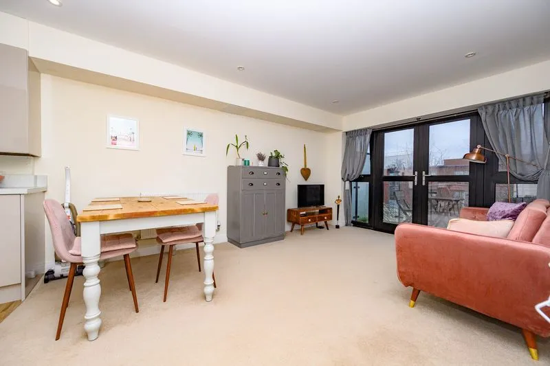 Bessemer Road, Welwyn Garden City AL7 1GJ, photo 2