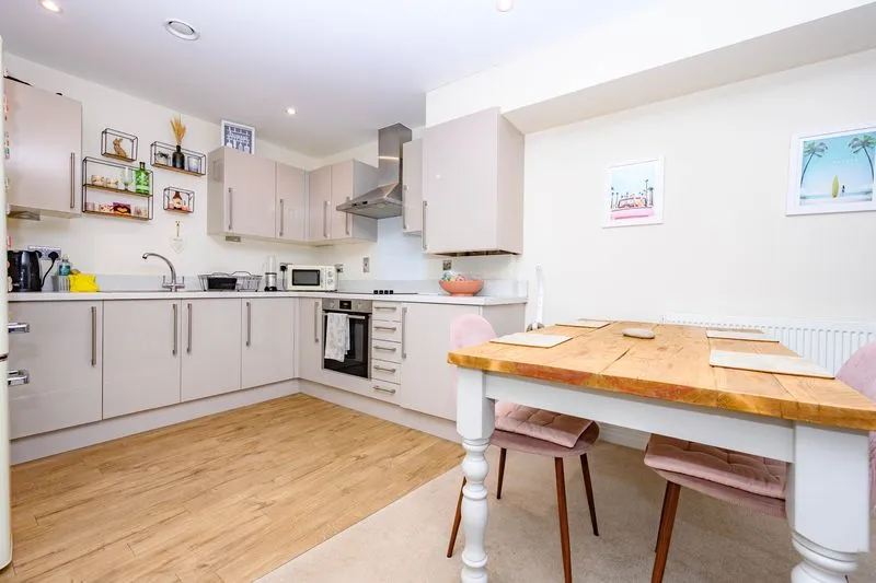Bessemer Road, Welwyn Garden City AL7 1GJ, photo 4