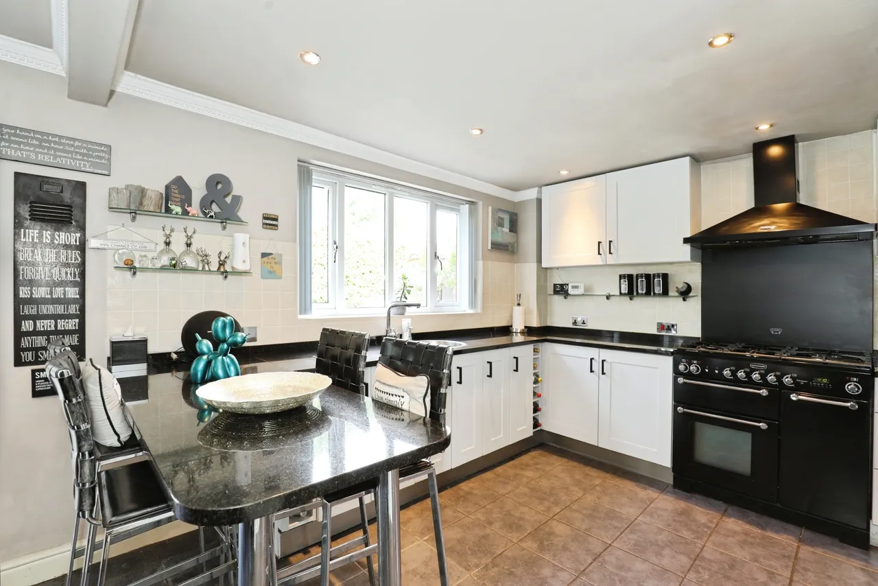 Upton Close, Winsford, CW7, photo 11