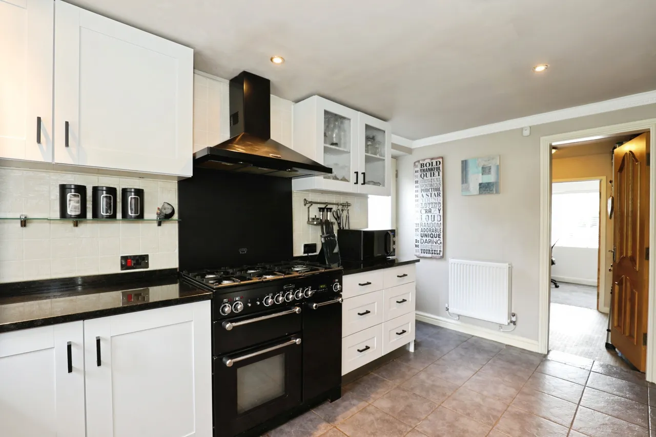 Upton Close, Winsford, CW7, photo 10