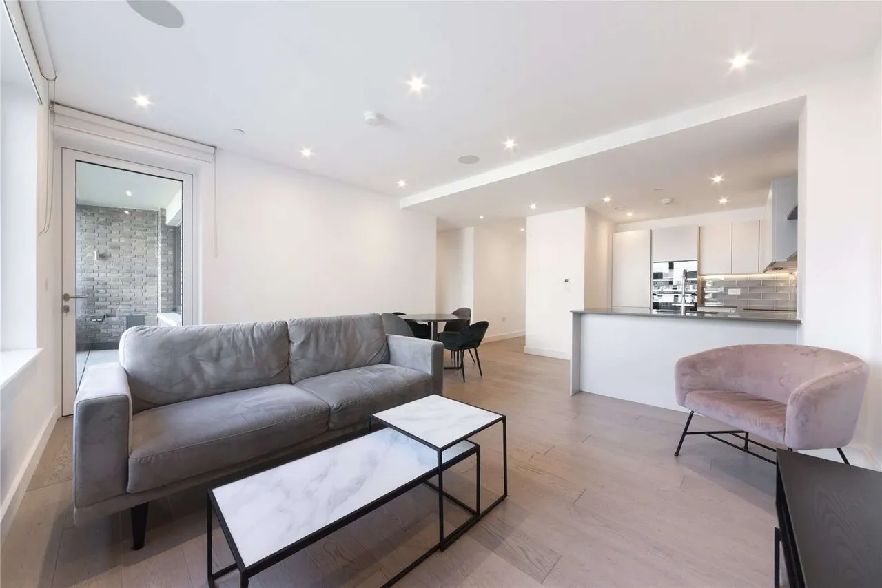 2 bed flat to rent — The Crosse, 2 New Tannery Way, SE1 5ZW