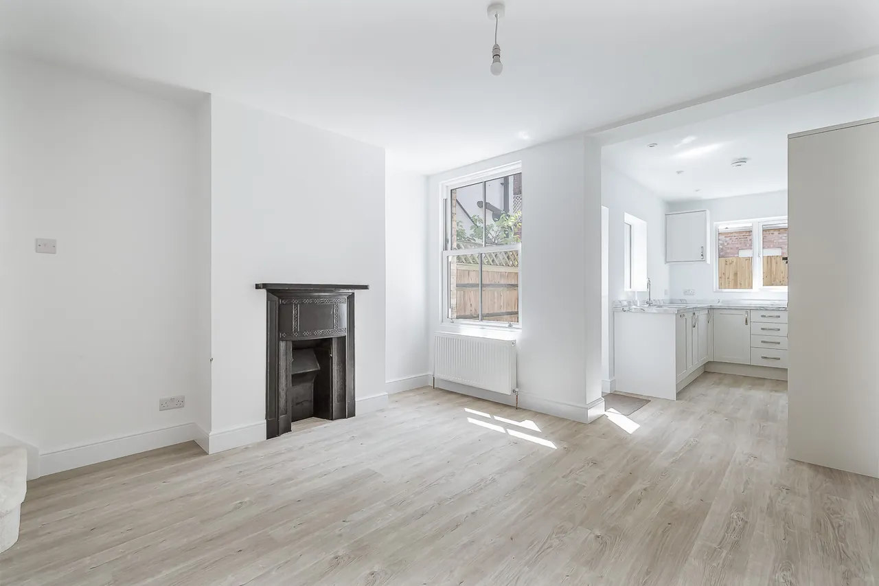 Newton Road, Tunbridge Wells, Kent, TN1 1RU, photo 2