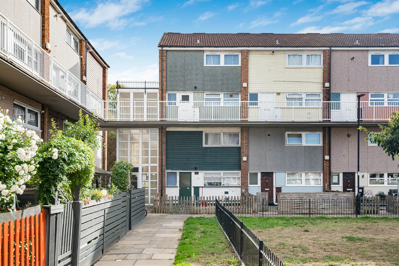 Dendridge Close, Enfield, EN1, photo 16