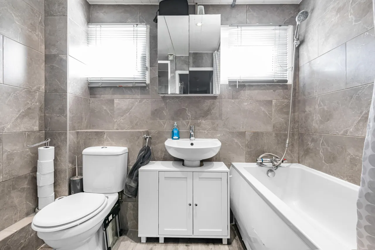 Dendridge Close, Enfield, EN1, photo 10