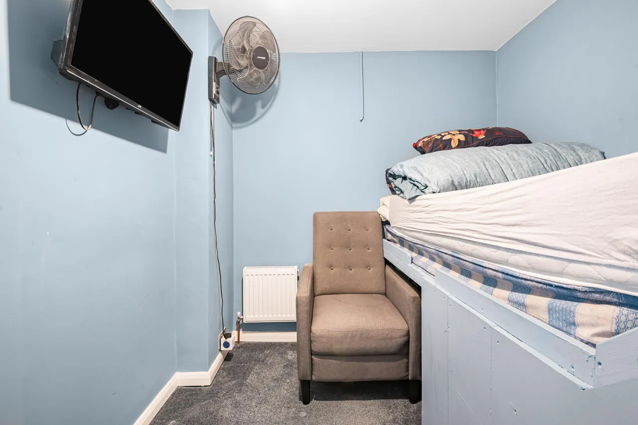 Dendridge Close, Enfield, EN1, photo 22