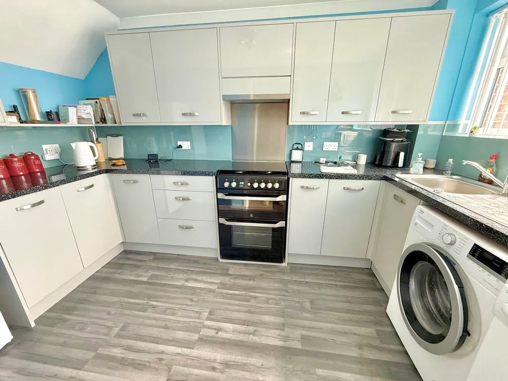 Dale Close, Dunstable LU5 4QD, photo 2