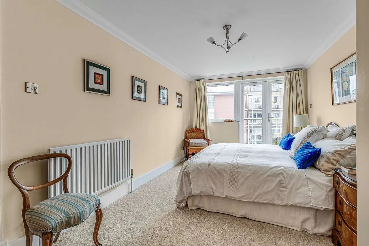Twickenham Road, Teddington, Middlesex, TW11 8AZ, photo 7