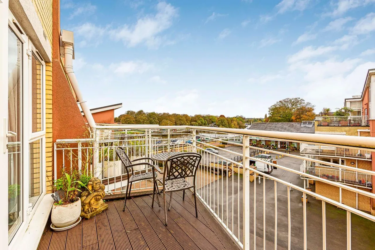 Twickenham Road, Teddington, Middlesex, TW11 8AZ, photo 10