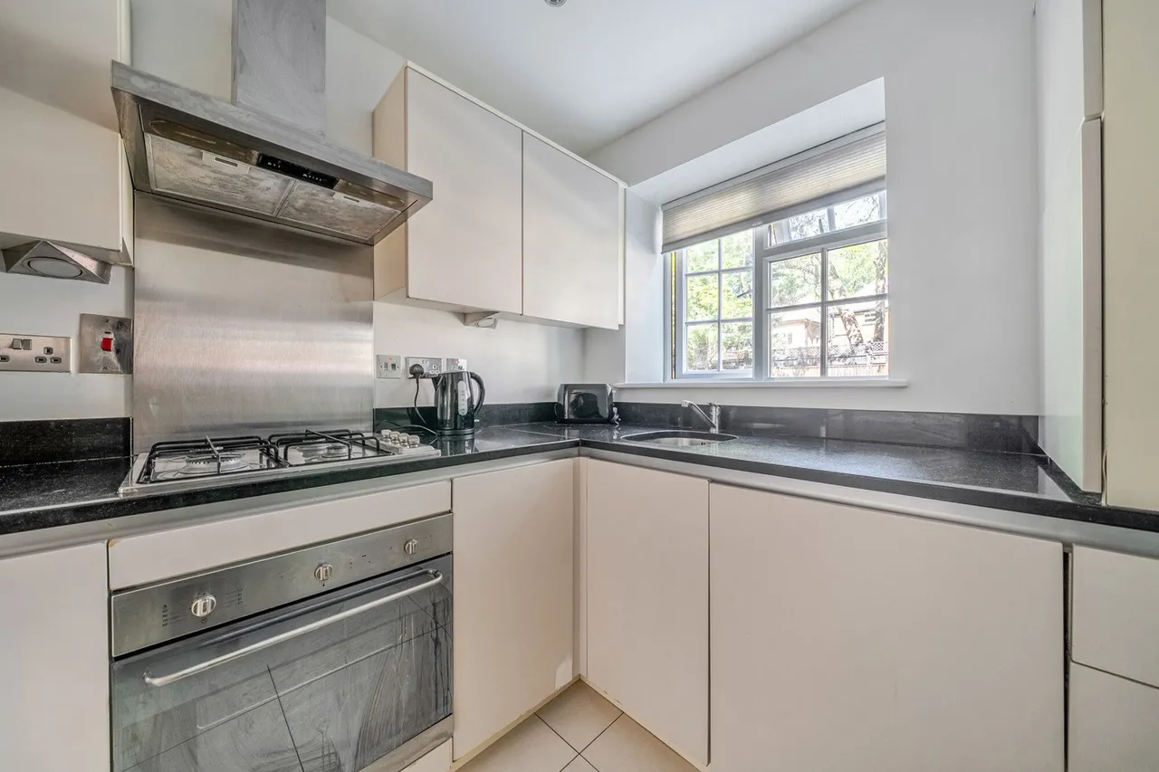 Tweedy Road, BR1, photo 13