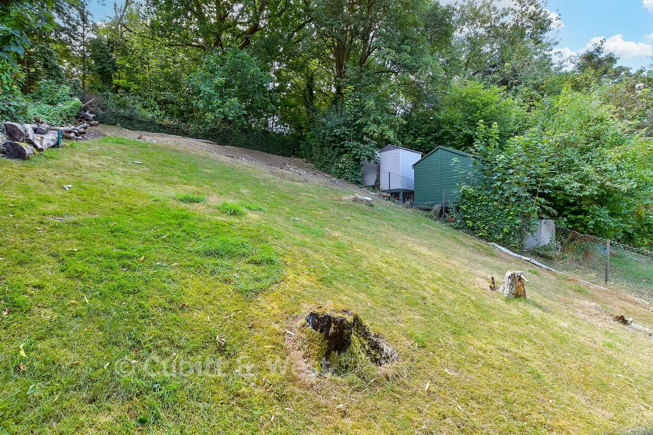Hillbury Road, Whyteleafe, CR6, photo 15