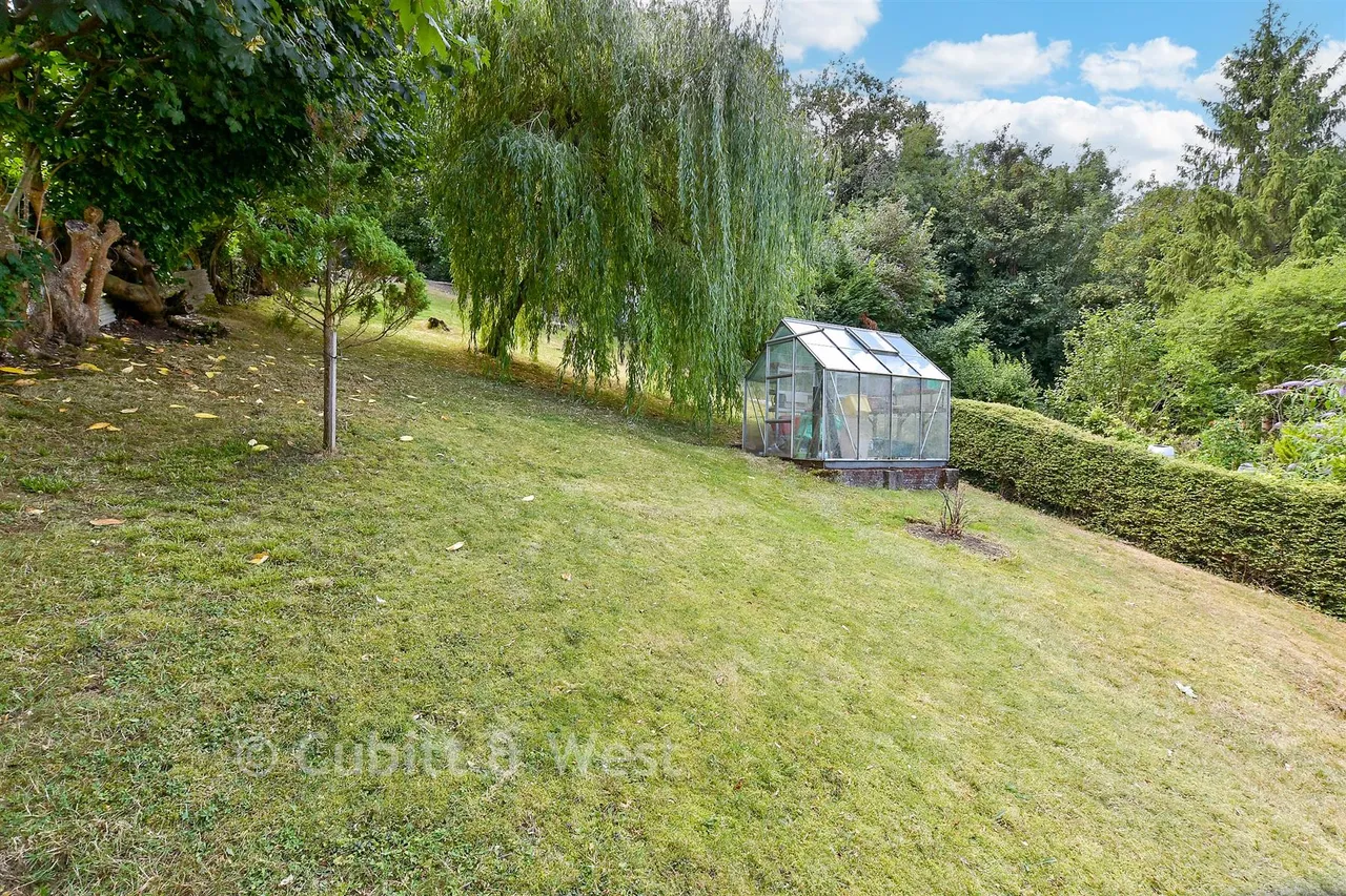 Hillbury Road, Whyteleafe, CR6, photo 14