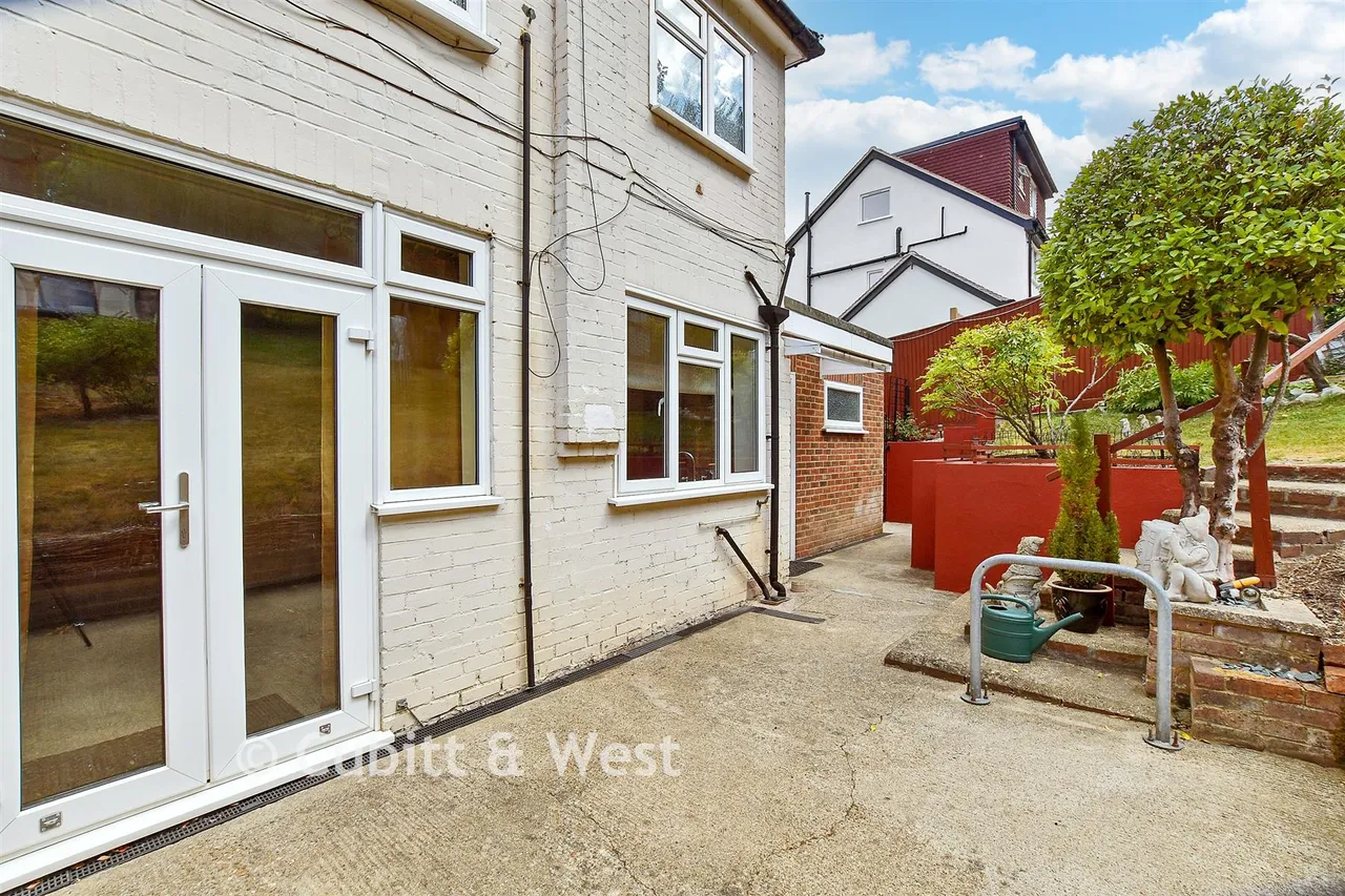 Hillbury Road, Whyteleafe, CR6, photo 16