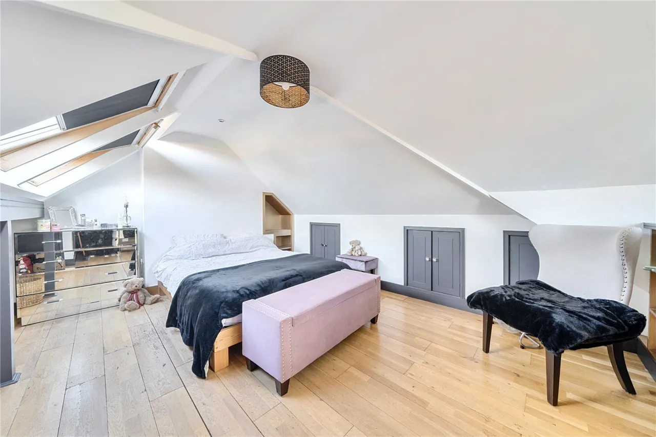 Gloucester Road, Cheltenham, GL51, photo 18