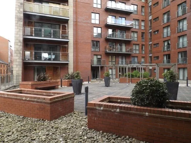 2 bed flat for sale, Napier Street, Sheffield, S11