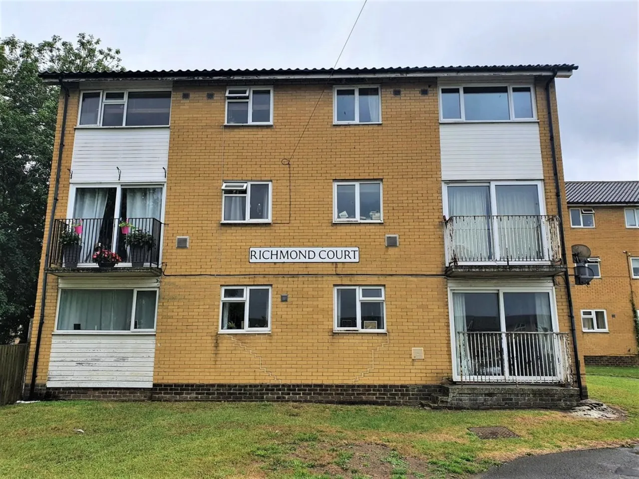 3 bed flat for sale — Richmond Court, Ilchester